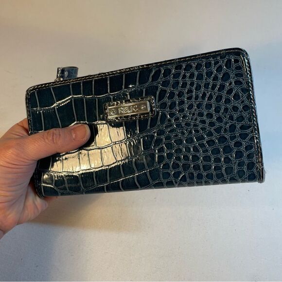RELIC turquoise navy teal vegan croc wallet 🐊 - Picture 3 of 10